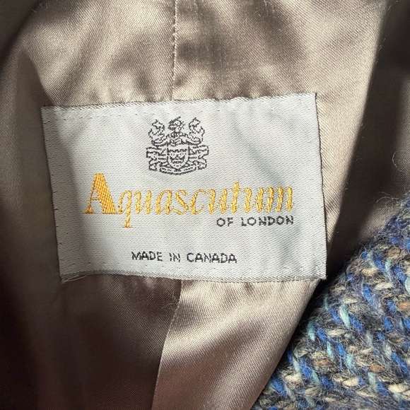 Vintage Aquascutum London Blue-Gray Tweed Overcoat with Matching Scarf - Picture 3 of 9